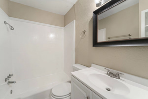 Newport-in-Dallas 10